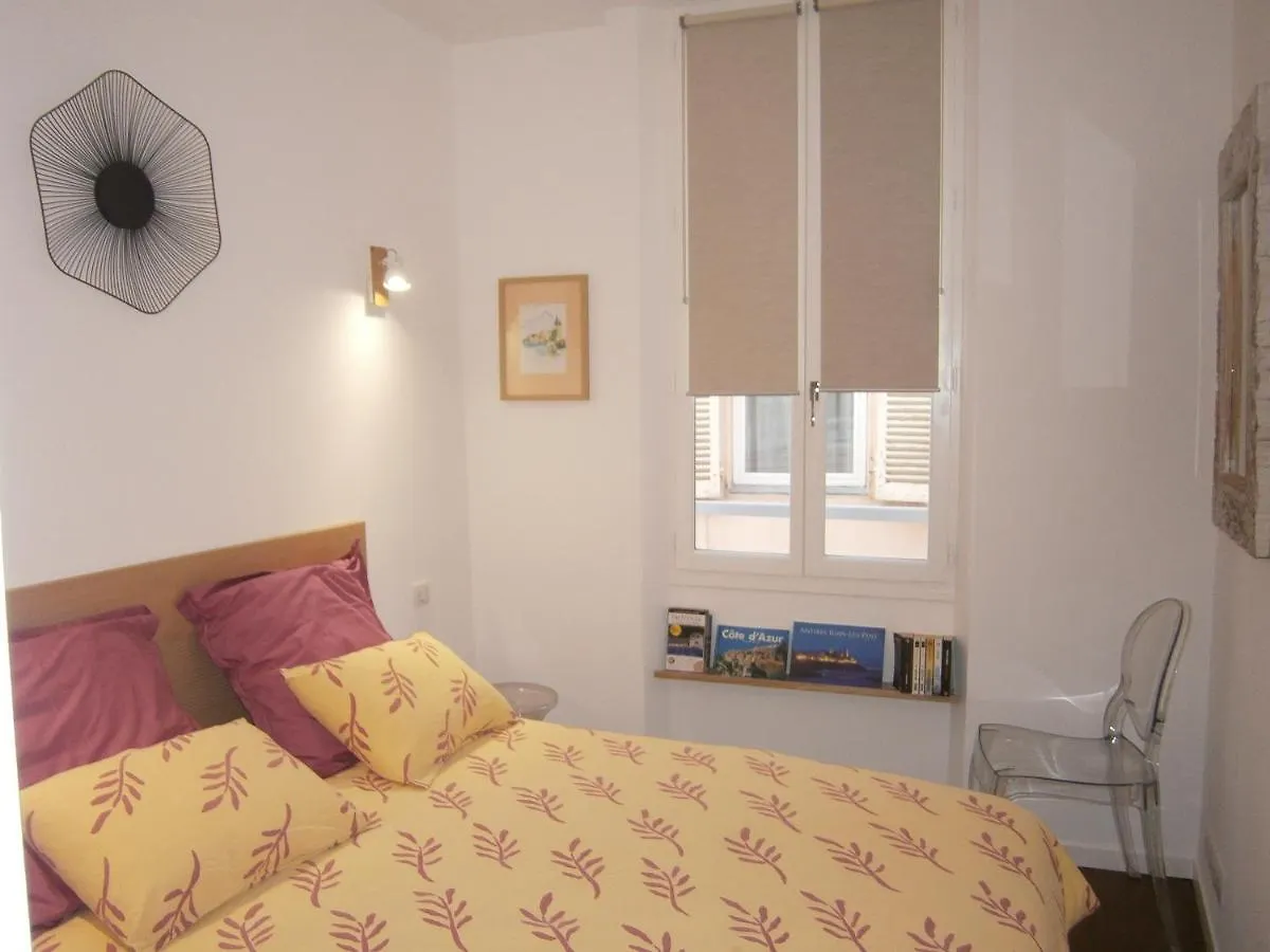 Appartement 2 Pieces Coeur Vieil Antibes France